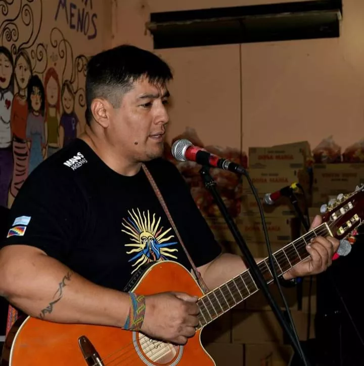 Silvio Flores1